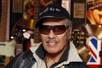 Scheveningen 18 maart 2011
Andy Tielman met vrouw en dochter in Rock en Roll winkel in Scheveningen.
Peter Smulders bv