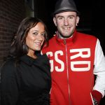 Nieuwegein 20 maart 2011
Surprisefeeste voor Yolanthe Sneijder Cabau georganiseerd door haar man wesley Sneijder bij Will's restaurant in Nieuwegein. Ben Saunders met vriendin
Peter Smulders bv