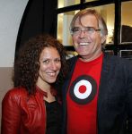 Amsterdam 24 maart 2011
Opening expositie Eddy Zoe en zijn vrouw Marieke Hulsegge. Evelien de Bruijn met vriend Paul v d Lugt
Peter Smulders bv