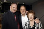 Utrecht 30 maart 2011
Presentatie nieuwe cd van Frans Bauer. Zijn vader en moeder en Mariska met zoon Christiaan zijn aanwezig.
Peter Smulders bv