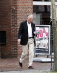 Breukelen 26 maart 2011
Frits Kroymans doet boodschappen in Breukelen.
Peter Smulders bv