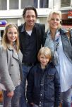 Amsterdam 20 maart 2011
Premiere Hop in Tuschinski. Irene Moors met man Barry en kinderen
Peter Smulders bv