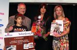 Amsterdam 13 april 2011
Mama van het jaar verkiezing in Panama. Isa Hoes met zoon Merlijn en dochter Vlinder
Peter Smulders bv