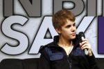 Rotterdam 27 maart 2011
Persconferentie van Justin Bieber in Ahoy. Peter v d Vorst begeleide het.
Peter Smulders bv