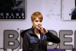 Rotterdam 27 maart 2011
Persconferentie van Justin Bieber in Ahoy. Peter v d Vorst begeleide het.
Peter Smulders bv