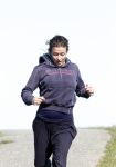 Uitdam 19 maart 
Katja Romer Schuurman aan het hardlopen bij haar op de dijk in uitdam.
Peter Smulders bv