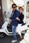Amsterdam 23 maart 2011
Presentatie styling guide by Danie Bles. Leontine Borsato met Leco v Zadelhoff op de vespa scooter
Peter Smulders bv