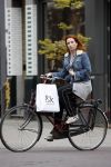 Amsterdam 10 april 2007
Marian Mudder op fiets in Amsterdam.
Peter Smulders bv