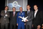 Amsterdam 12 april 2011
Presentatie Space Expedition Curacao door Michiel Mol Ben Droste Harry v Hulten en de astronaut ick Searfoss. Vanaf 2014 kunne mensen vanaf Curacao de ruimte in.
Peter Smulders bv