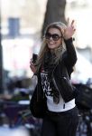 Amsterdam 27 maart 2011
Nicolette v Dam  met i hate paparazzi t shirt aan.
Peter Smulders bv