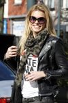 Amsterdam 27 maart 2011
Nicolette v Dam  met i hate paparazzi t shirt aan.
Peter Smulders bv