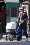 Amsterdam 19 maart 2011
Rutger Castricum met vriendin en baby op terras in Amsterdam.
Peter Smulders bv