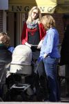 Amsterdam 19 maart 2011
Susan Smit met vriend en baby achter de kinderwagen en op terras.
Peter Smulders bv