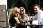 Amsterdam 29 maart 2011
Tatjana op terras met Patricia Paay en verliezend finalist van haar programma Richard Melessen.
Peter Smulders bv