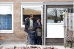 Slootdorp 12 en 13 april 2012
Constanza Breukhoven en haar man Mohammed en kinderen Soraiya en Semmy wonen sinds deze week in het friese dorp Slootdorp.
Peter Smulders bv