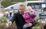 Scheveningen Den Haag 7 april 2012
Heropening Madurodam met oa aanwezig Humberto Tan met vrouw en kinderen Wendy v Dijk en Erland Galjaard met dochter Lizzy en Rob Geus met zijn dochter.
Peter Smulders bv