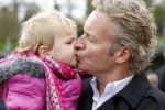 Scheveningen Den Haag 7 april 2012
Heropening Madurodam met oa aanwezig Humberto Tan met vrouw en kinderen Wendy v Dijk en Erland Galjaard met dochter Lizzy en Rob Geus met zijn dochter.
Peter Smulders bv