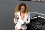 Amsterdam 19 april 2012
Presentatie Moet Chandon bij de harbour club in amsterdam.
Fajah Lourens draait als DJ op Moet boot.
Peter Smulders bv