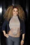 Amsterdam 10 april 2012
Presentatie kledinglijn modemeisjes bij het collegehotel. fajah Lourens met tatoo
Peter Smulders bv