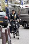 Amsterdam 30 maart 2012
Hanneke Groenteman op de fiets in Amsterdam.
Peter Smulders bv