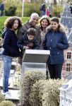 Scheveningen Den Haag 7 april 2012
Heropening Madurodam met oa aanwezig Humberto Tan met vrouw en kinderen Wendy v Dijk en Erland Galjaard met dochter Lizzy en Rob Geus met zijn dochter.
Peter Smulders bv