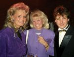 amsterdam, 16 April 1989
Rene Froger met zijn nieuwe vriendin Natasja Froger en haar moeder
@ Foto Peter Smulders BV