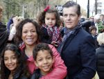 Zeist 1 april 2012
Premiere Dr Seuss in het Fiji theater in Zeist. Nurlaila met man en kinderen
Peter Smulders bv