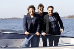 Loosdrecht 22 maart 2012
Gerard Joling Jeroen v d Boom en Rene Froger op von Dutch boot bij presentatie bij het witte huis van hun Toppers concerten in de arena.
Peter Smulders bv