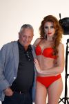 Amsterdam 5 april 2012
Fotoshoot Sapph met oa Dorien Rose en Jamie Faber de vriendin van Dean Saunders. Rob Heilbronn met zijn vrouw
Peter Smulders bv