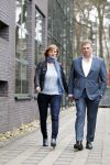 Hilversum 4 april 2012
Roelof Hemmen met zijn nieuwe vrienin Marjon op het mediapark.
Peter Smulders bv