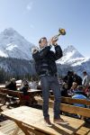 Lermoos Oostenrijk 20 en 21 maart 2012
Van der Valk ski reis met als artiesten oa Frans Bauer Willem Barth Jannes Rene Schuurmans en Grat Damen. Trompettist Ryan Ricks
Peter Smulders bv