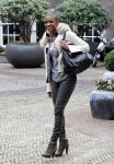 Amsterdam 29 maart 2012
Presentatie goodie bags bedrijf in hotel the grand met div bn ers. Sylvana Simons
Peter Smulders bv