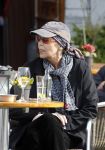 Amsterdam 27 maart 2012
Sylvia Kristel geniet op een terras van het zonnetje.
Peter Smulders bv
