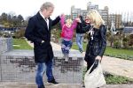 Scheveningen Den Haag 7 april 2012
Heropening Madurodam met oa aanwezig Humberto Tan met vrouw en kinderen Wendy v Dijk en Erland Galjaard met dochter Lizzy en Rob Geus met zijn dochter.
Peter Smulders bv