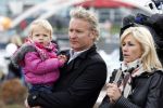 Scheveningen Den Haag 7 april 2012
Heropening Madurodam met oa aanwezig Humberto Tan met vrouw en kinderen Wendy v Dijk en Erland Galjaard met dochter Lizzy en Rob Geus met zijn dochter.
Peter Smulders bv