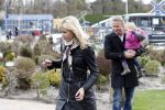 Scheveningen Den Haag 7 april 2012
Heropening Madurodam met oa aanwezig Humberto Tan met vrouw en kinderen Wendy v Dijk en Erland Galjaard met dochter Lizzy en Rob Geus met zijn dochter.
Peter Smulders bv