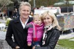 Scheveningen Den Haag 7 april 2012
Heropening Madurodam met oa aanwezig Humberto Tan met vrouw en kinderen Wendy v Dijk en Erland Galjaard met dochter Lizzy en Rob Geus met zijn dochter.
Peter Smulders bv