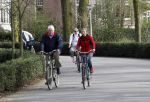 Amsterdam 24 maart 2012
Wim en Rita Kok op de fiets in het vondelpark.
Peter Smulders bv