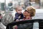 Amsterdam 17 april 2013
Anne marie Jung met haar dochter Sue op de cornelis schuytstraat
Peter Smulders bv