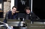 Amsterdam 3 april 2013
Jeroen v d Boom en Beau v Erven Dorens op terras.
Peter Smulders bv