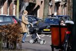 Amsterdam 7 april 2013
Jim Bakkum en Bettina Holwerda achter kinderwagen.
Peter Smulders bv