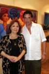Cannes 23 juli 2004
Therese Steinmetz met  Bram v Leeuwen in haar galerie
Peter Smulders bv