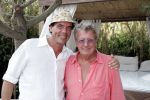 St Tropez 24 juli 2004
Jan des Bouvrie en Bram v Leeuwen bij Nikki Beach.
Peter Smulders bv