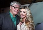 Amsterdam 11 april 2013
Presentatie boek over/van Barry Stevens in Carre. Brigitte Nijman met man
Peter Smulders bv