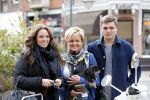 Amsterdam 16 april 2013
Caroline Tensen tijdens fotoshoot op de cornelis schuytstraat met oa Fred v Leer en haar kinderen Lotte en Bob.
Peter Smulders bv