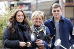 Amsterdam 16 april 2013
Caroline Tensen tijdens fotoshoot op de cornelis schuytstraat met oa Fred v Leer en haar kinderen Lotte en Bob.
Peter Smulders bv