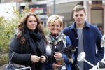 Amsterdam 16 april 2013
Caroline Tensen tijdens fotoshoot op de cornelis schuytstraat met oa Fred v Leer en haar kinderen Lotte en Bob.
Peter Smulders bv