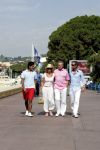 Cannes 19 juli 2004
Hans Breukhoven , Connie Breukhoven en Marvin en Edwin op boulevard van Cannes.
Peter Smulders bv
