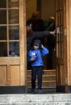Hamburg 9 april 2013
Damian v d Vaart wordt door de nanny/aupair naar school gebracht
Peter Smulders bv