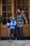 Hamburg 9 april 2013
Damian v d Vaart wordt door de nanny/aupair naar school gebracht
Peter Smulders bv